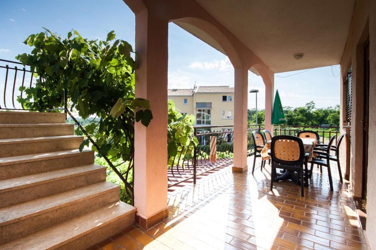 Apartments Dara Umag Ngoại thất bức ảnh